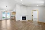 697 Honeysuckle Ave - Photo 11