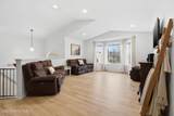 1049 Bainbridge St - Photo 8