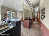 1038 Davidson Ave - Photo 6