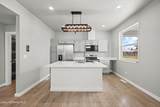 88 Beardmore Ave - Photo 2