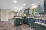 2411 Mackenzie Dr - Photo 16