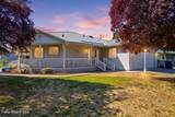 206 11th Ave - Photo 1