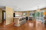 206 11th Ave - Photo 8