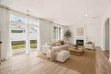 1726 Caufield Ct - Photo 4
