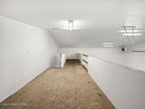 300 Vermeer Dr - Photo 11