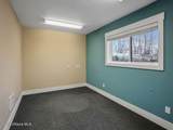 300 Vermeer Dr - Photo 22