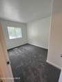 301 Pine St - Photo 17