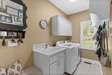 1611 Heritage Ln - Photo 37