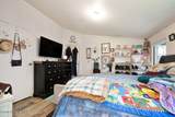 2269 Merlyn Way - Photo 15
