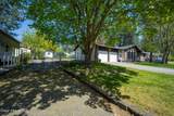 211 Pinewood Dr - Photo 4