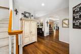 2304 Grandview Dr - Photo 13