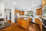 2304 Grandview Dr - Photo 4
