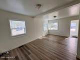 204 Chestnut St - Photo 6