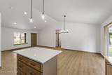 848 Valley St - Photo 15