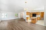 122 Walrose Loop - Photo 2