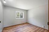 300 Sunny Shadows Lane - Photo 15