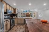 1923 Canyon Dr - Photo 10