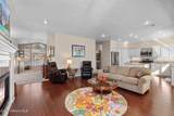 744 Dundee Dr - Photo 14
