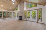 1147 Wooded Acres Dr - Photo 7