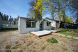 1033 1st St - Photo 4