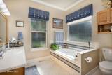 16703 Riverview Dr - Photo 12