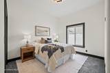 898 Wayward Cir - Photo 31