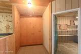 2068 Oxford Cir - Photo 17