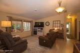 2068 Oxford Cir - Photo 27