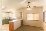 2068 Oxford Cir - Photo 5