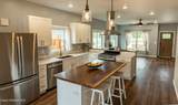 6806 Selkirk St - Photo 11