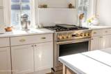 807 6th St - Photo 19
