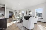 693 Monashee Ln - Photo 10
