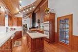 11004 Rock Cliff Ct - Photo 18
