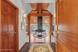 11004 Rock Cliff Ct - Photo 9