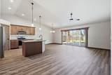 670 Valley St - Photo 12