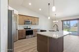 670 Valley St - Photo 20