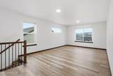 8323 Splitrail Ave - Photo 10