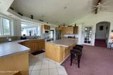 10675 Lakeshore Dr - Photo 10