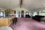 10675 Lakeshore Dr - Photo 8
