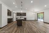 880 Valley St - Photo 10