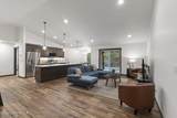 936 Valley St - Photo 9