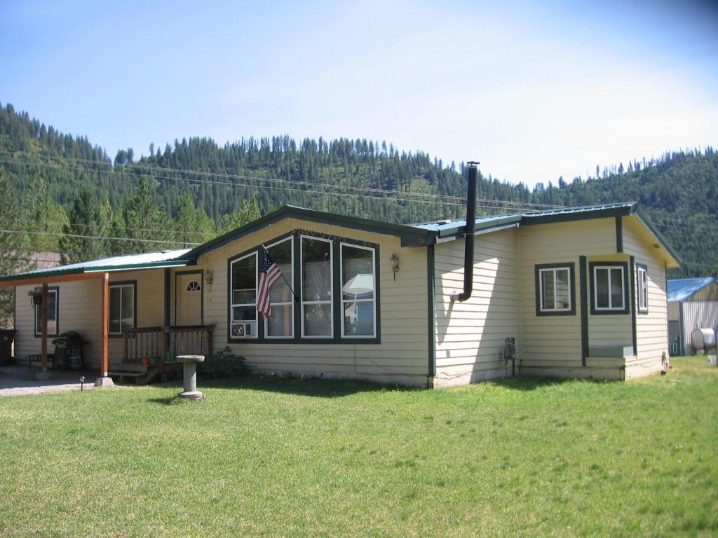 101 Poleline - Photo 1