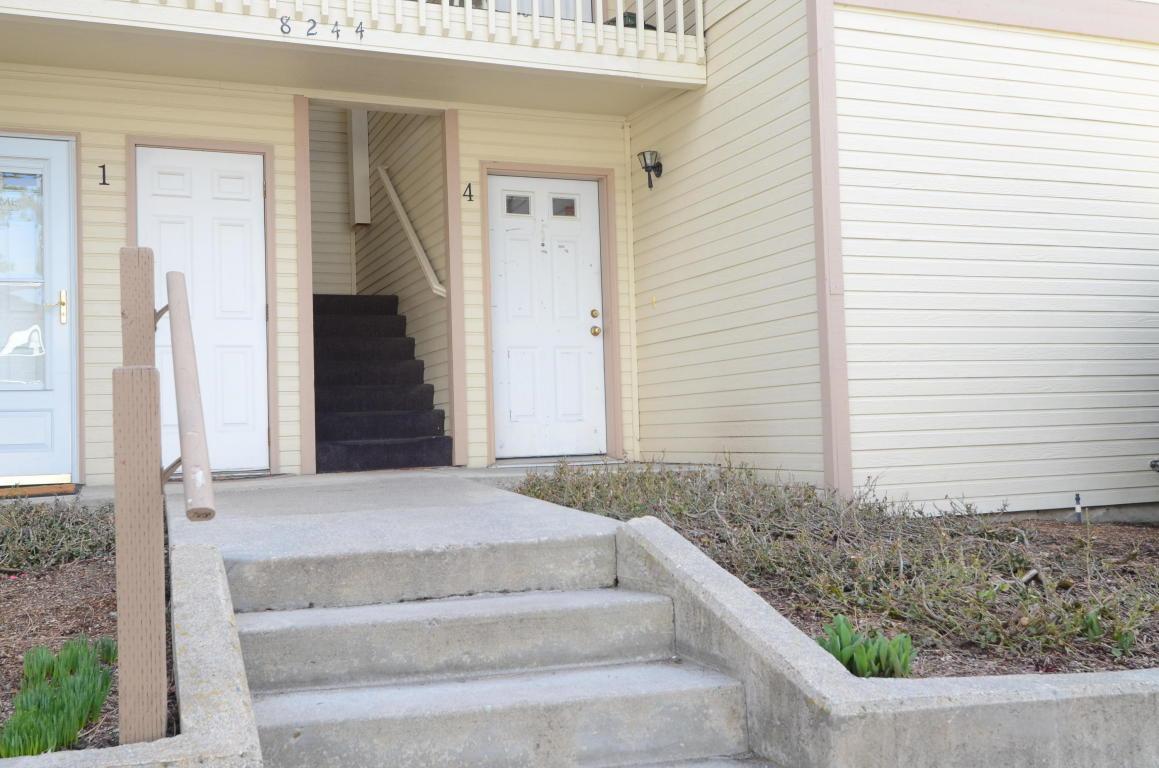 8244 Ridgewood Dr - Photo 1