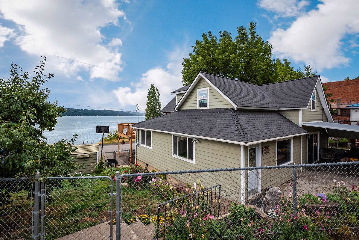 210 Coeur D Alene Ave - Photo 1
