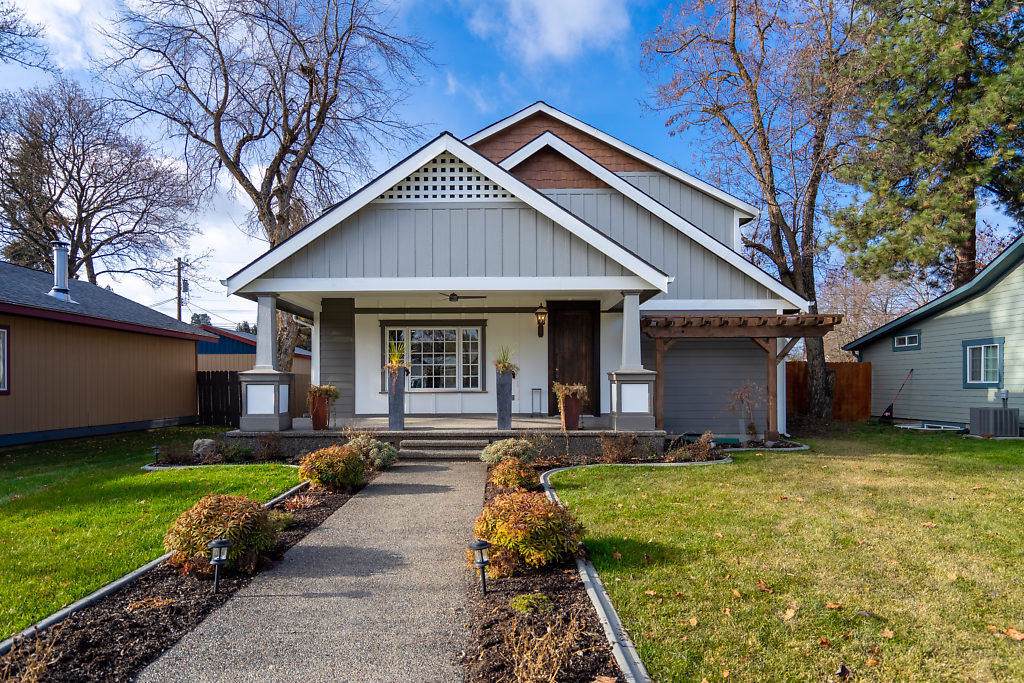 1315 10TH St - Photo 1