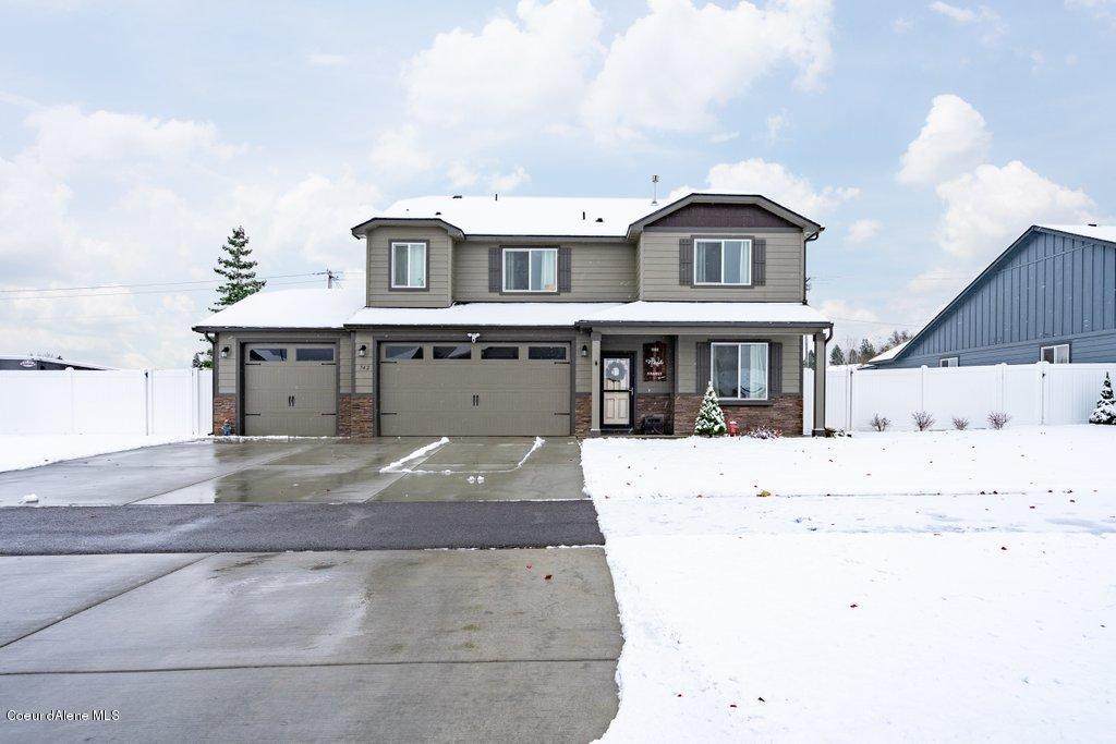 742 W Jenicek Lp - Photo 1