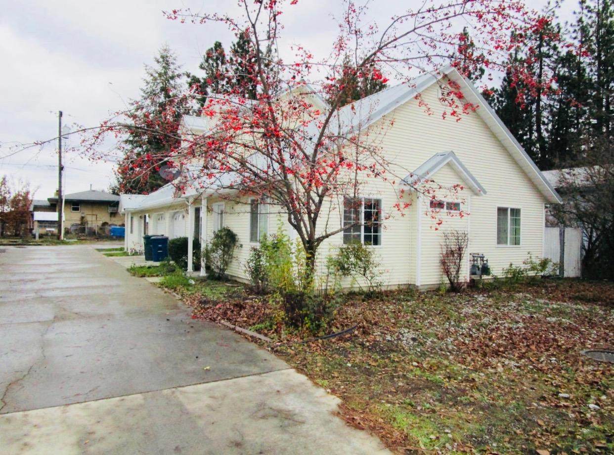 108 22nd Ave - Photo 1