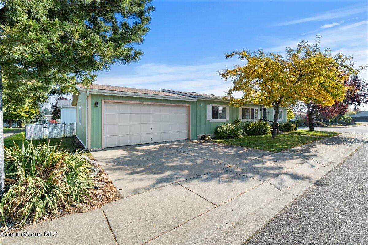 8900 Heather Way - Photo 1