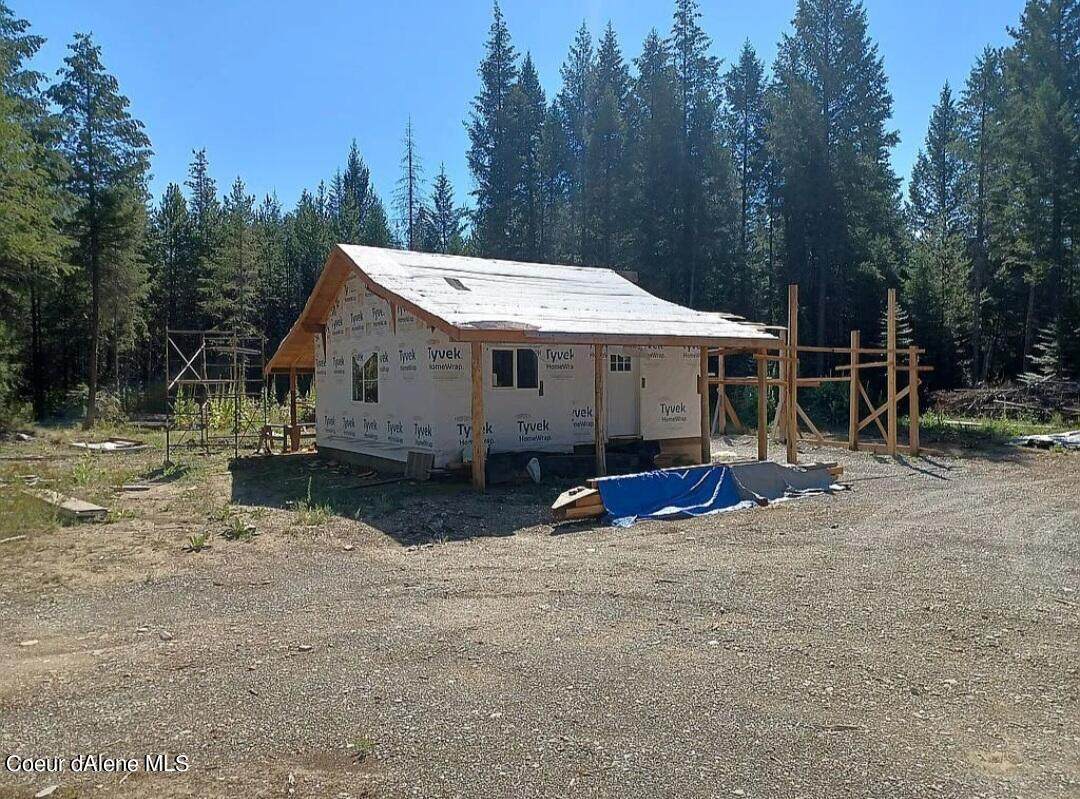 445 Angelwood Ln - Photo 1