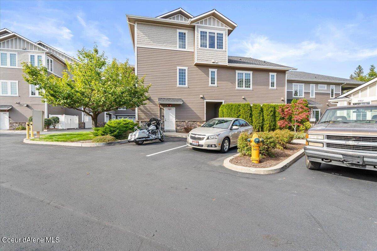 4467 Greenchain Loop - Photo 1